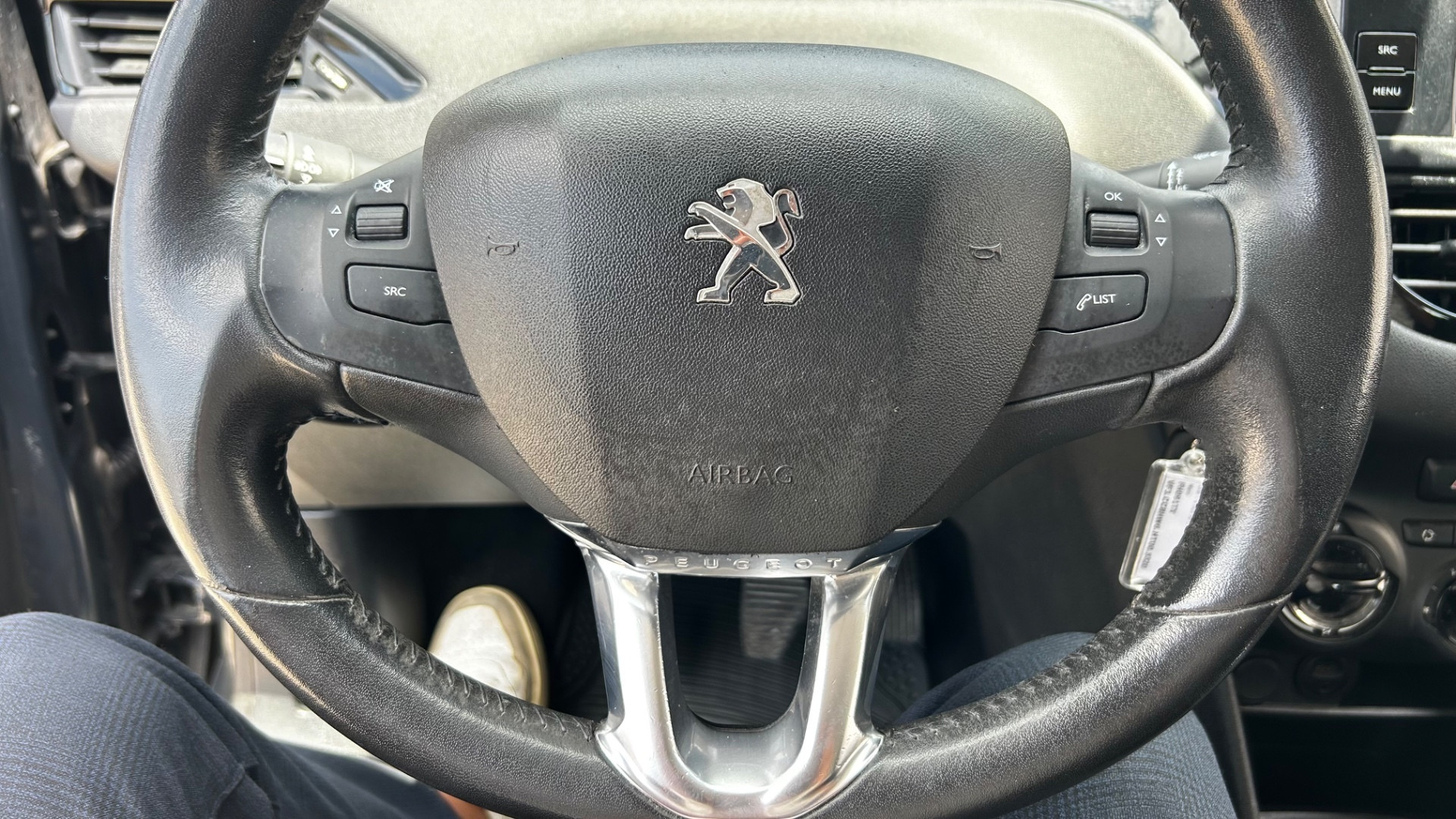 Peugeot 208 – foto 21