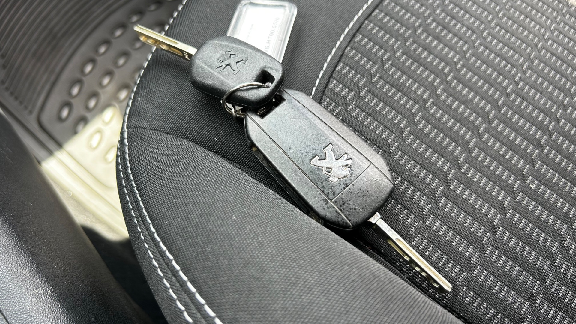 Peugeot 208 – foto 23