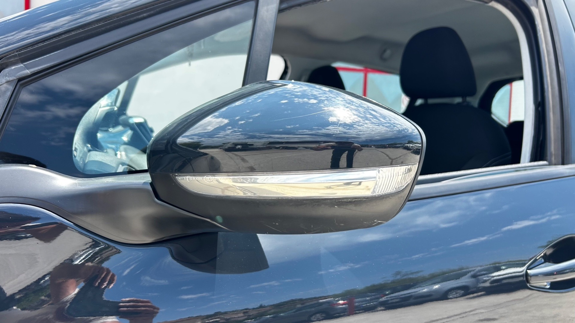 Peugeot 208 – foto 10
