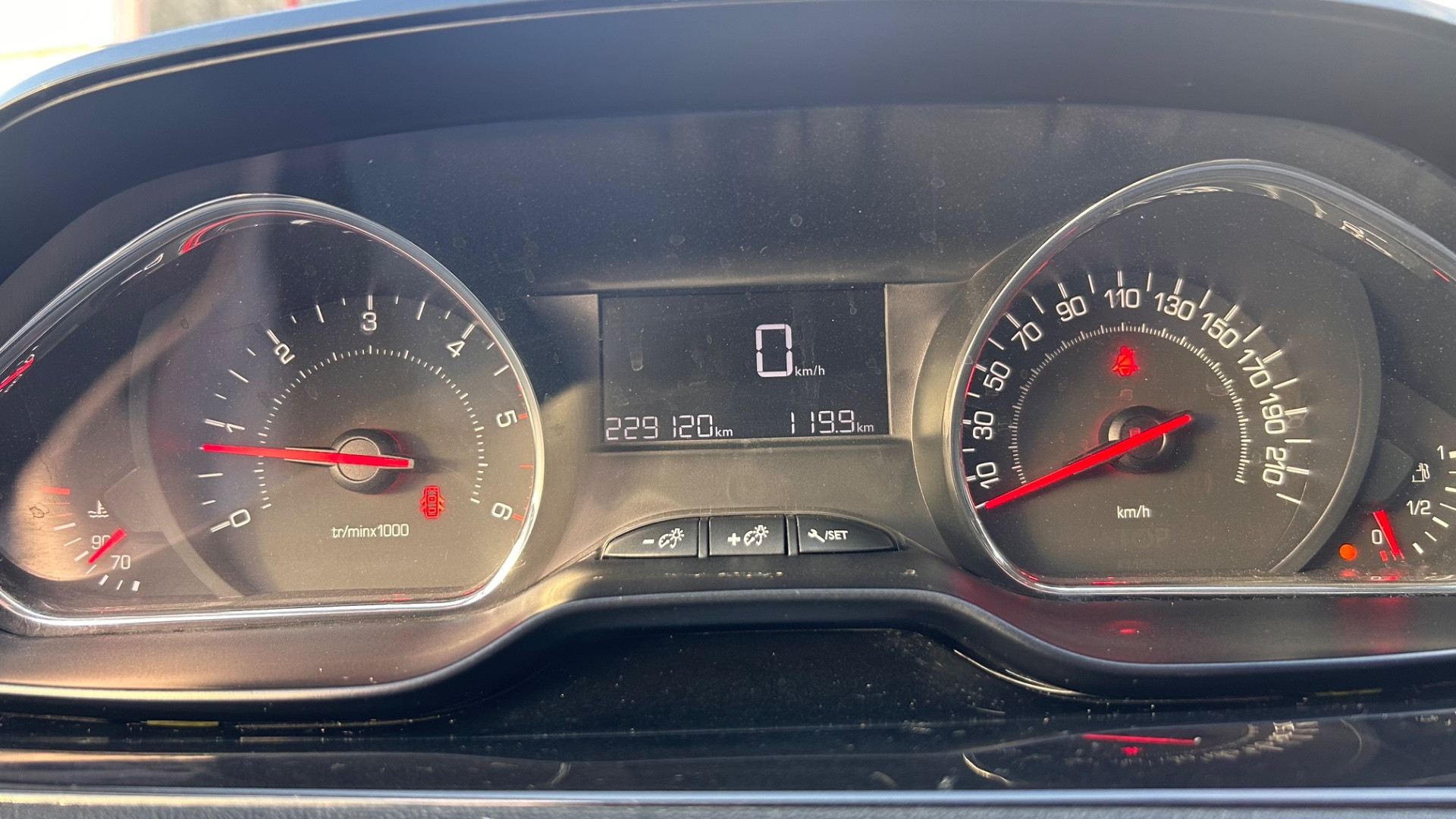 Peugeot 208 – foto 21