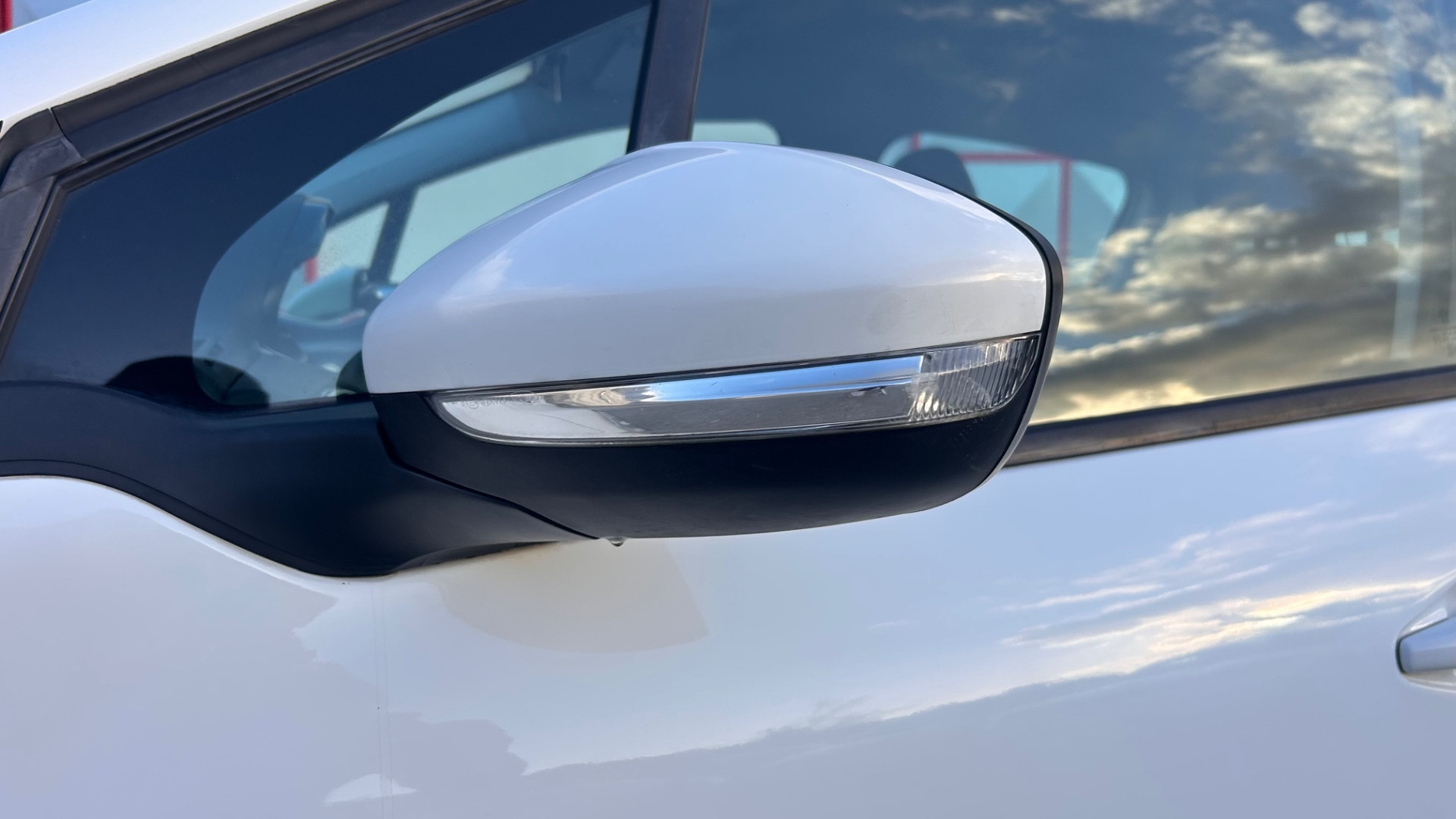 Peugeot 208 – foto 8