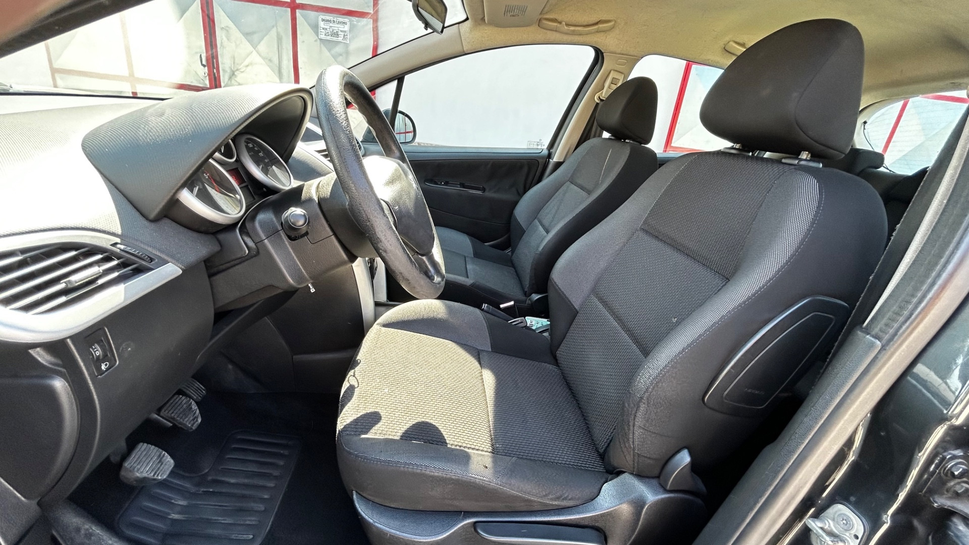 Peugeot 207 – foto 12