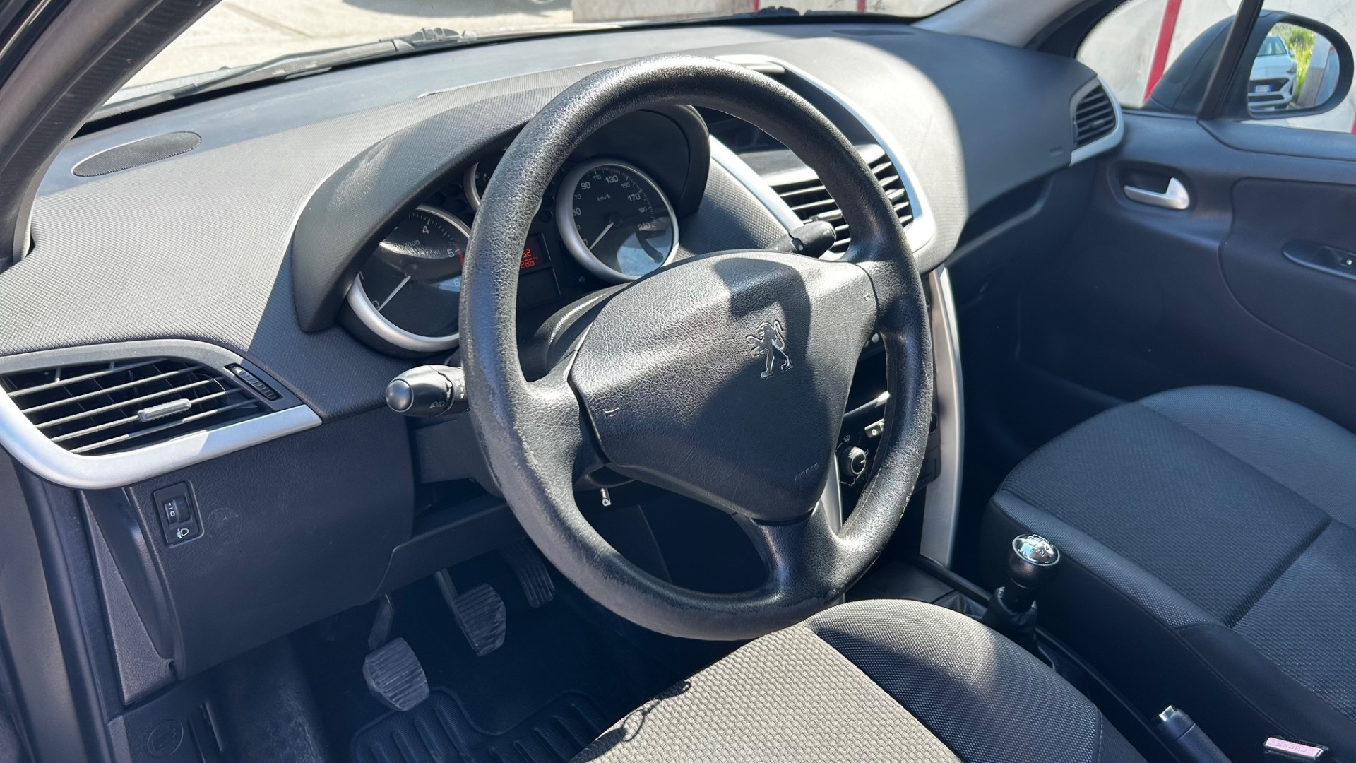 Peugeot 207 – foto 16