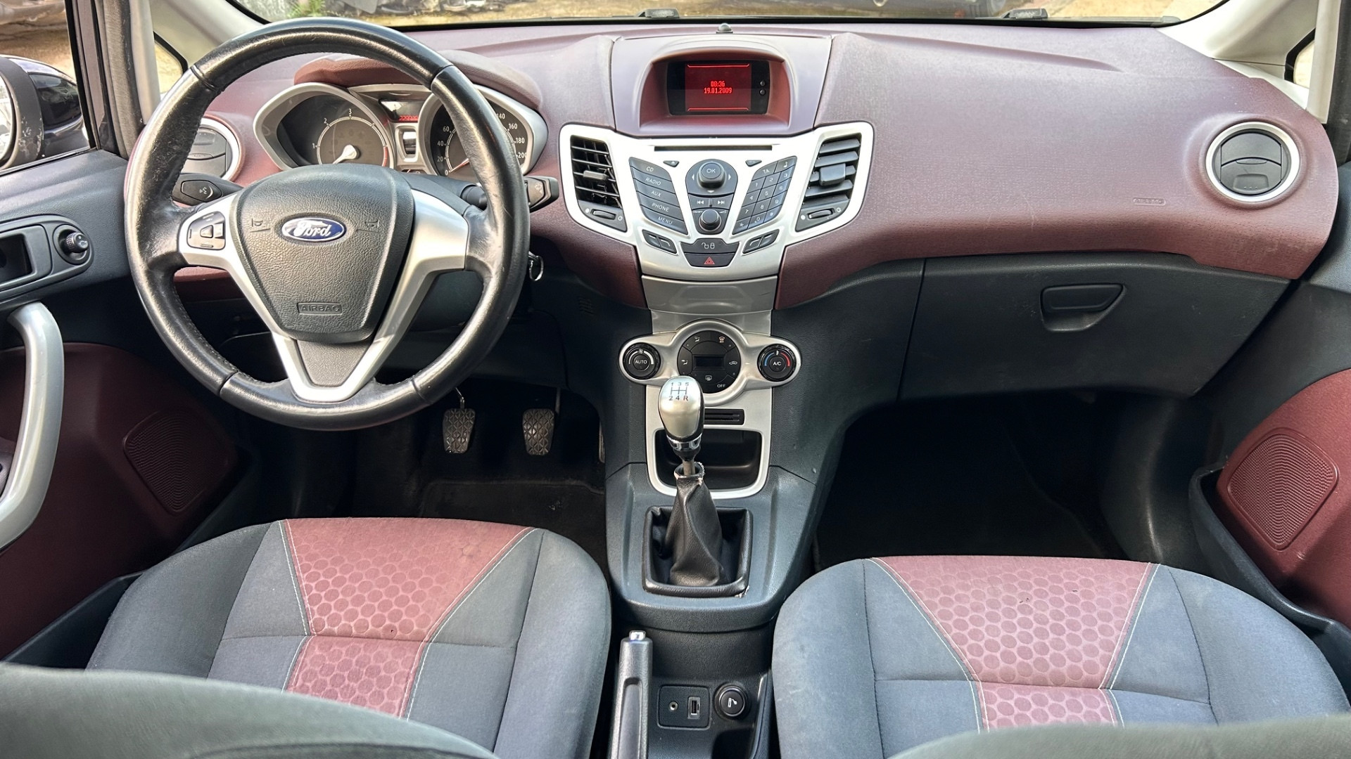 Ford Fiesta – foto 14