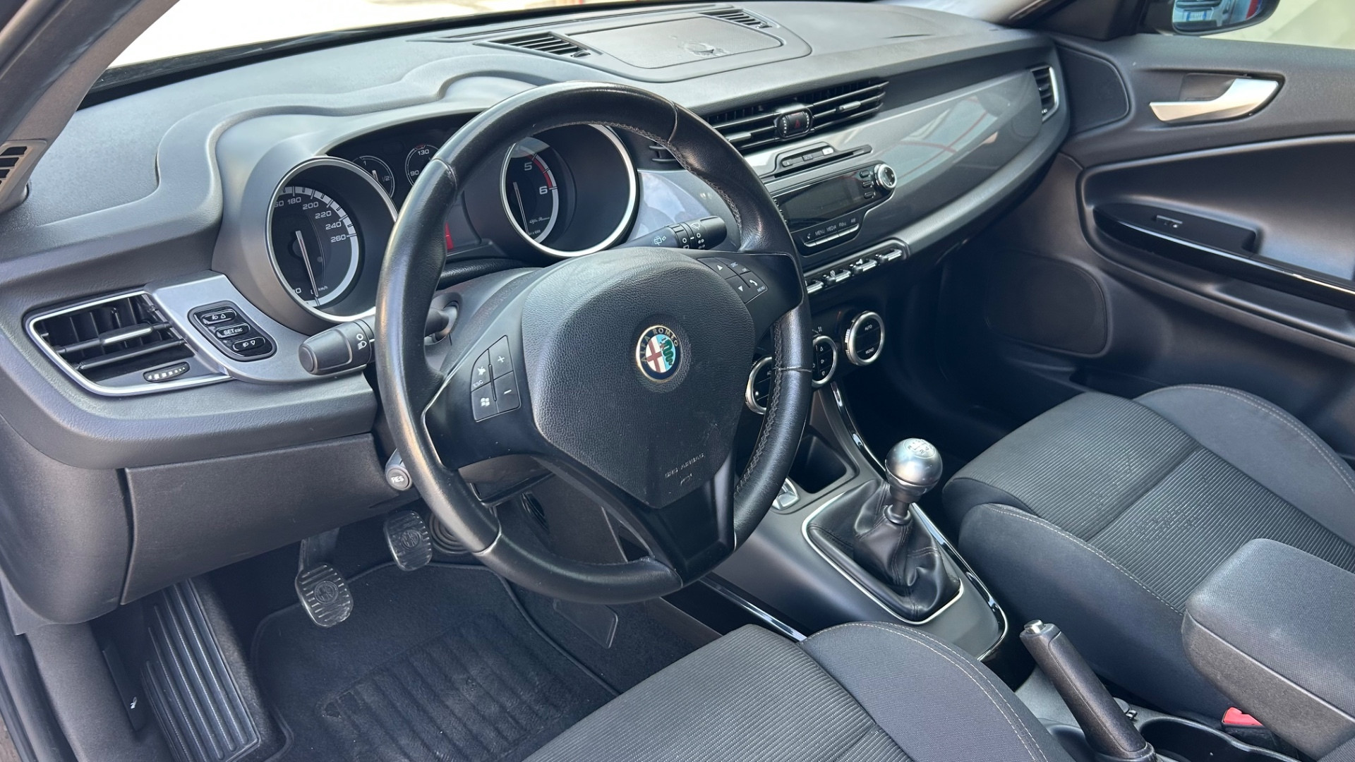 Alfa Romeo Giulietta – foto 15
